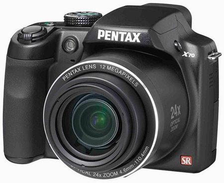 Pentax uvádí ultrazoom X70 s 24× přiblížením