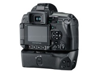 Olympus P-1 a Nikon D40X