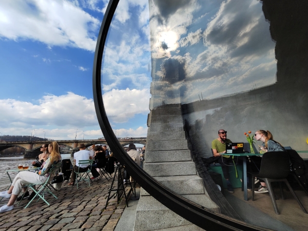 Fotograf Jan Šibík v ulicích Prahy vyzkoušel telefon Xiaomi 12 Pro