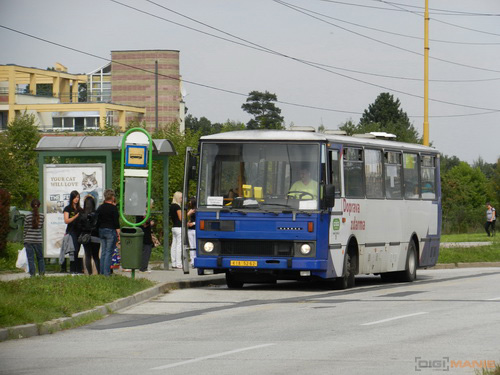Nikon Coolpix S9100: rudý bojovník