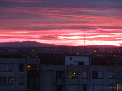 Olympus FE-370: stabilní zoom za hubičku