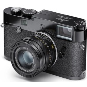 Leica uvedla limitovanou edici M10-R Black Paint