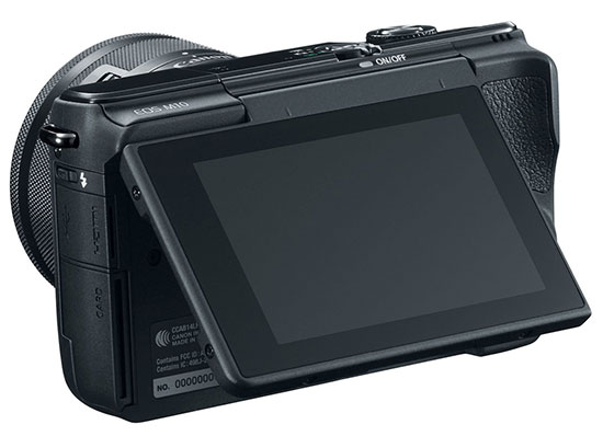 Canon EOS M10 s vyklopeným displejem