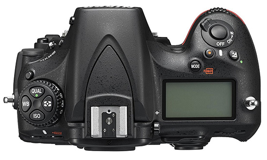 Nikon D810A horní strana
