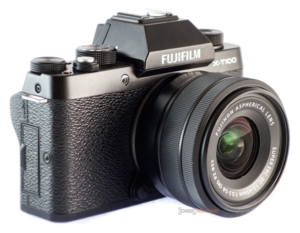 Fujifilm X-T100 celkový pohled