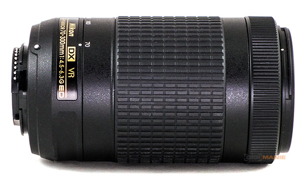AF-P Nikkor 70-300mm VR boční pohled