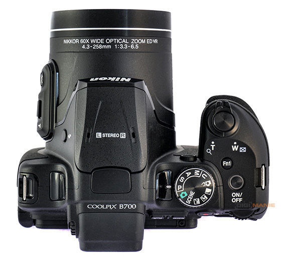 Nikon Coolpix P900 horní strana
