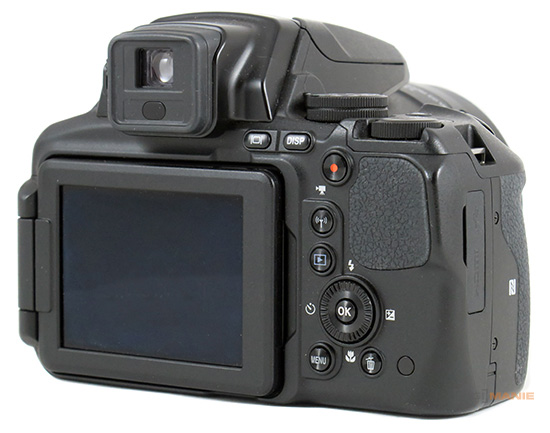 Nikon Coolpix P900 zadní ovládací prvky