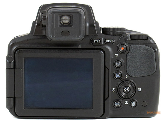 Nikon Coolpix P900 zadní strana