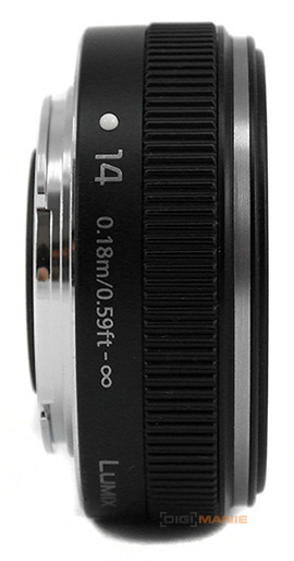 Panasonic Lumix G 14mm F2.5 II boční pohled