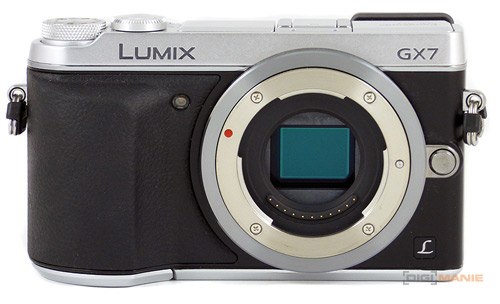 Panasonic Lumix GX7 zepředu, senzor