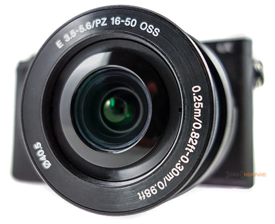 Sony A6300 s objektivem 16-50mm