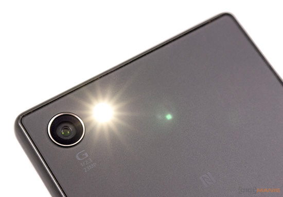 Sony Xperia Z5 Compact LED blesk
