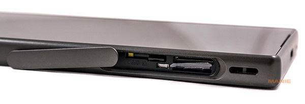 Sony Xperia Z5 Compact porty