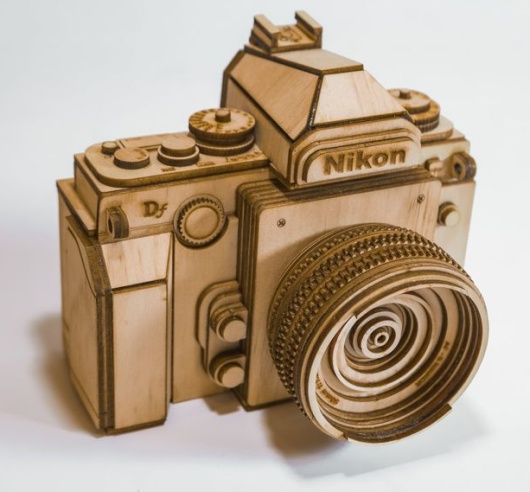 Dřevěný Nikon Df